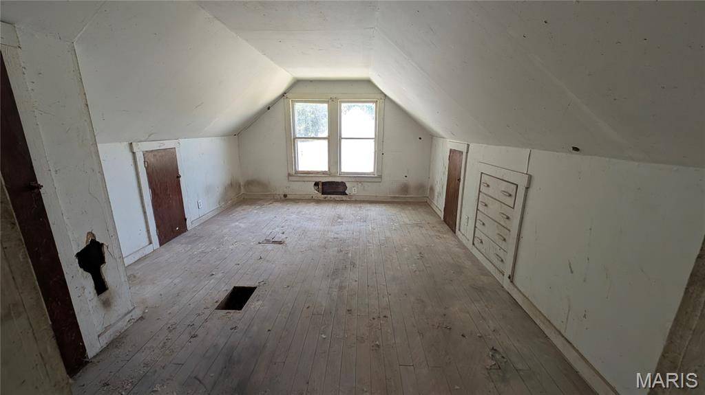 Sauget, IL 62206,2432 Lorraine DR