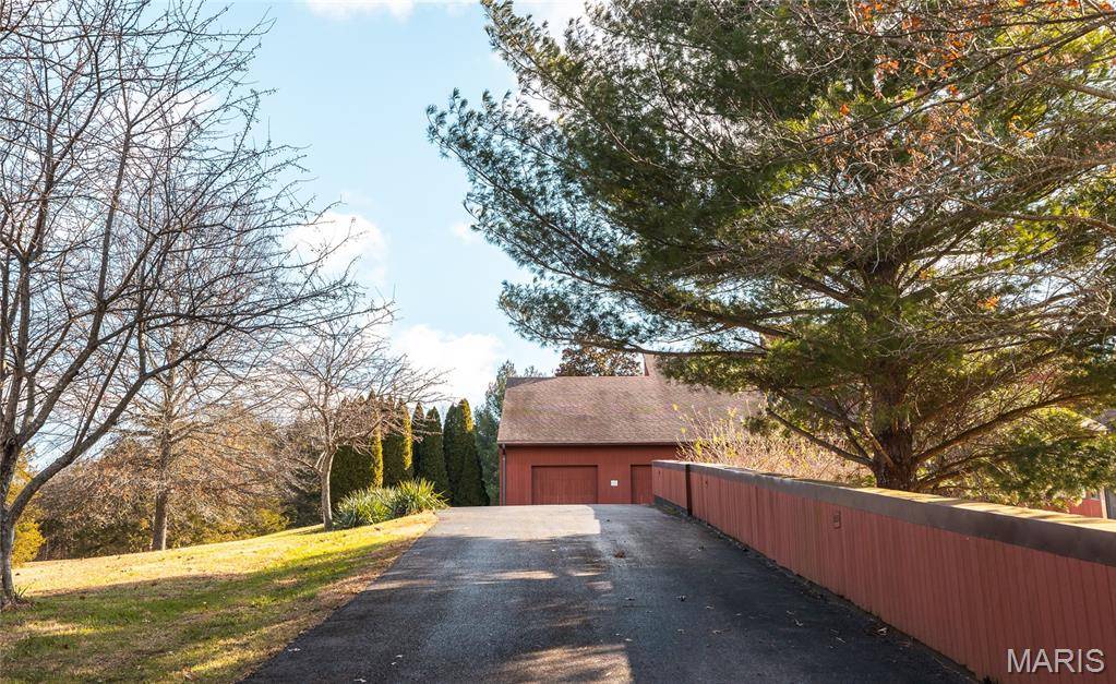 Rolla, MO 65401,10335 Stoltz DR