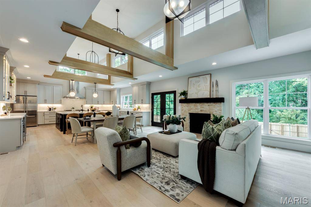 Webster Groves, MO 63119,224 Oak Tree DR