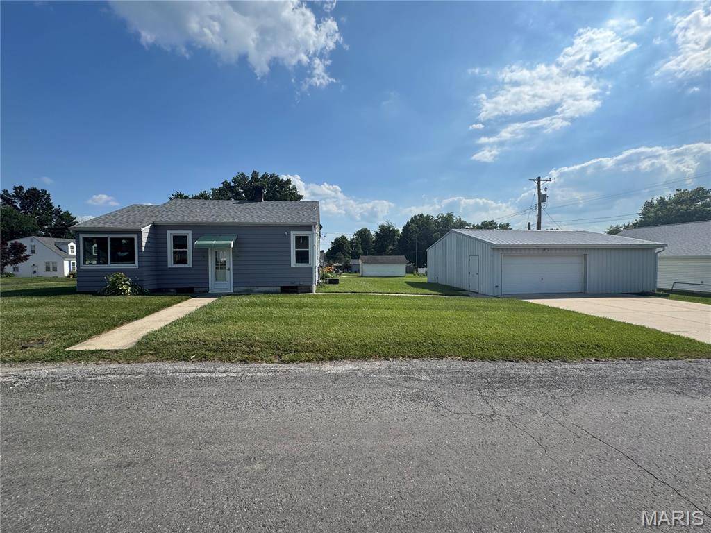 Columbia, IL 62236,203 W Washington ST