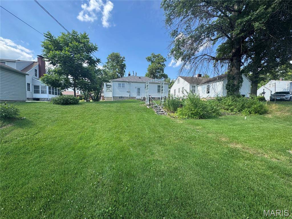 Columbia, IL 62236,508 W Legion AVE