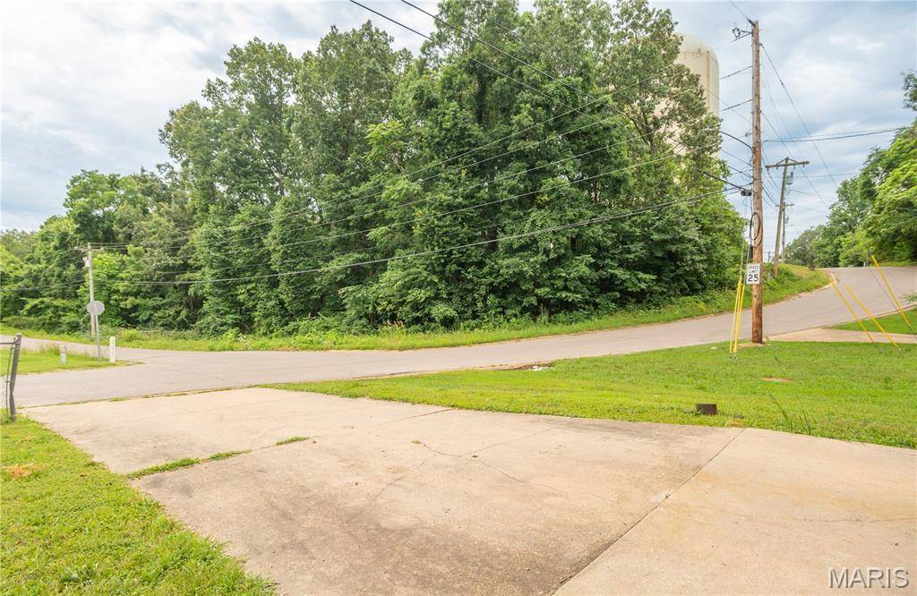 Poplar Bluff, MO 63901,1801 Alice ST