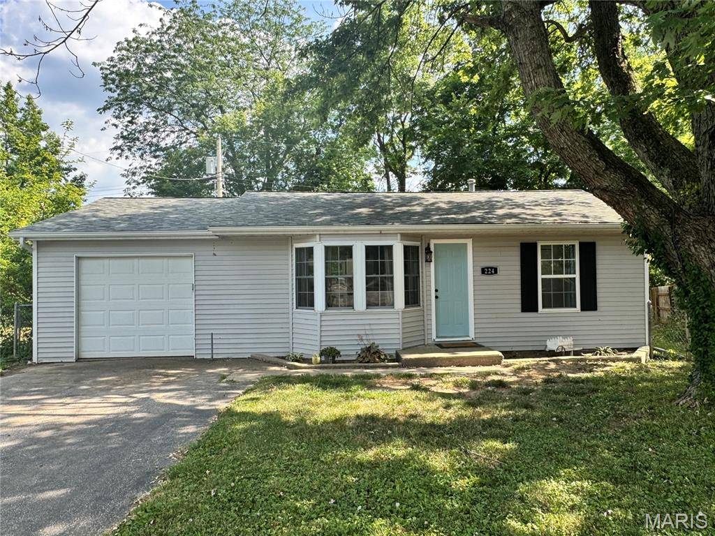 Fairview Heights, IL 62208,224 Lucinda DR