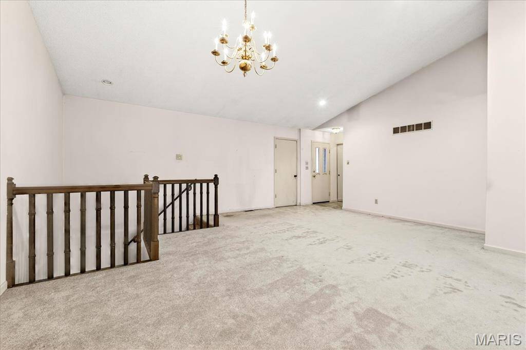 St Louis, MO 63128,5412 Village Courtway LN
