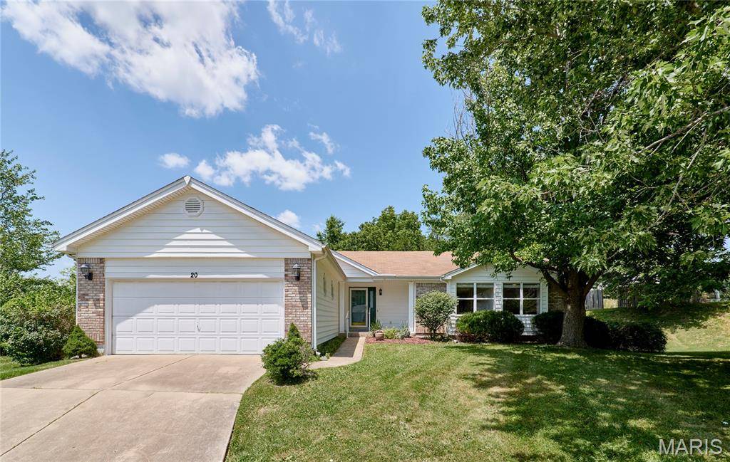 St Peters, MO 63376,20 Yellowstone CT