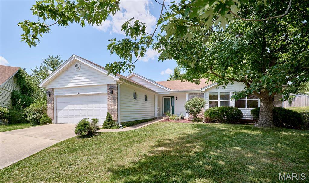 St Peters, MO 63376,20 Yellowstone CT