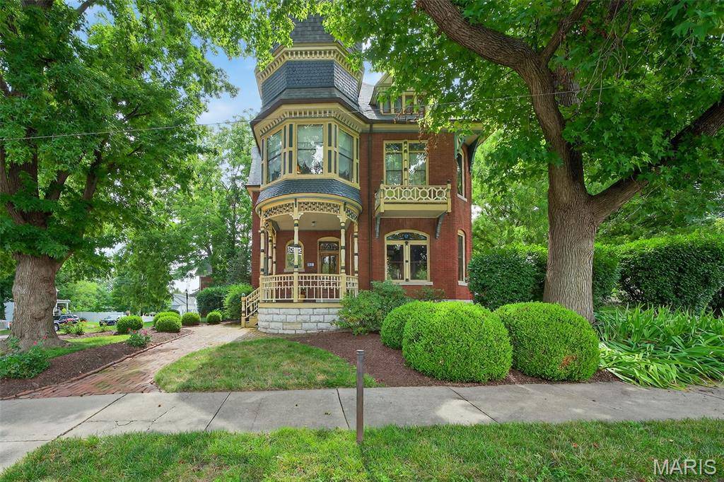 St Charles, MO 63301,128 N 6th ST