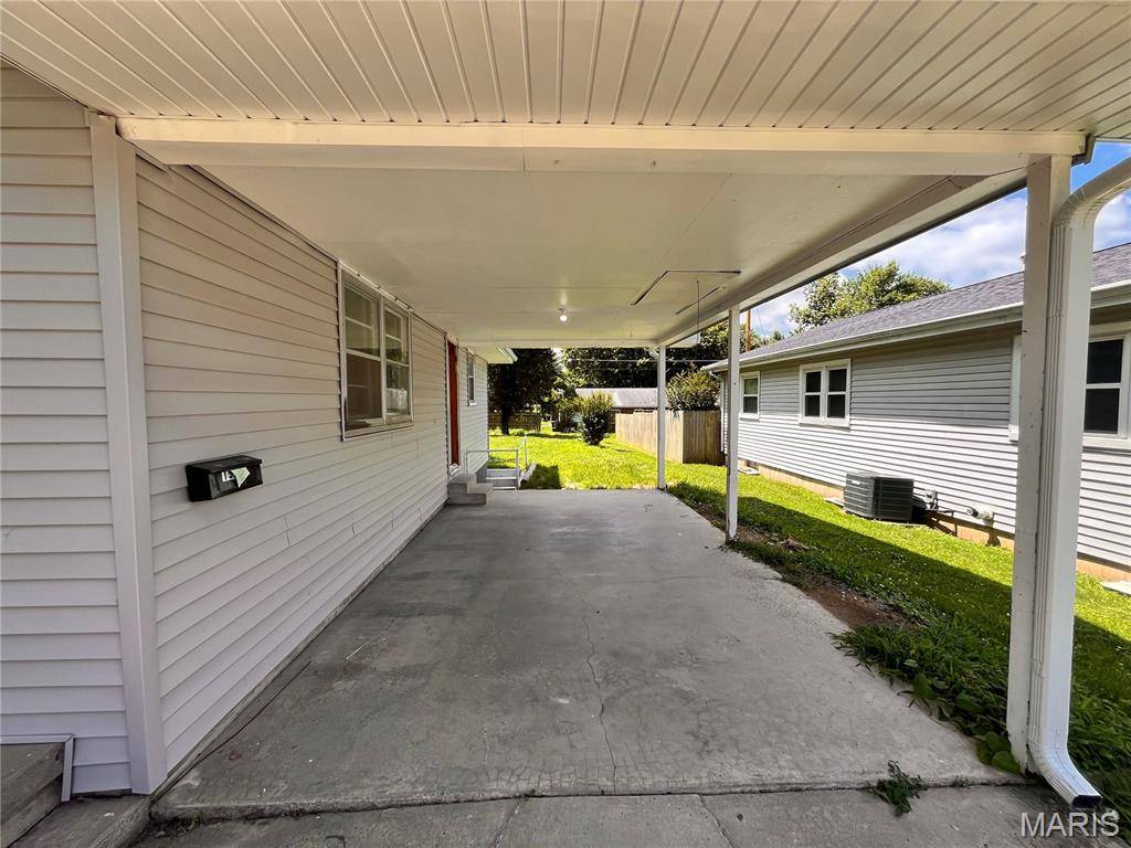 Cape Girardeau, MO 63703,1927 Montgomery ST