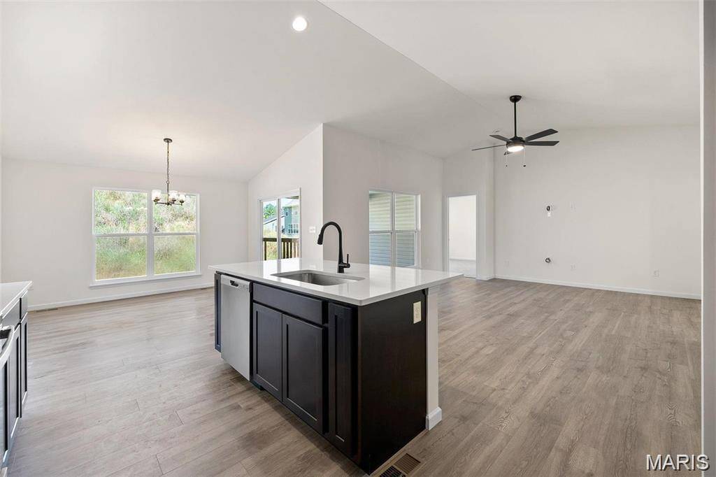 Wentzville, MO 63385,442 Sweetgrass DR