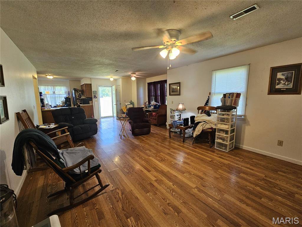 Dexter, MO 63841,922 Susan ST