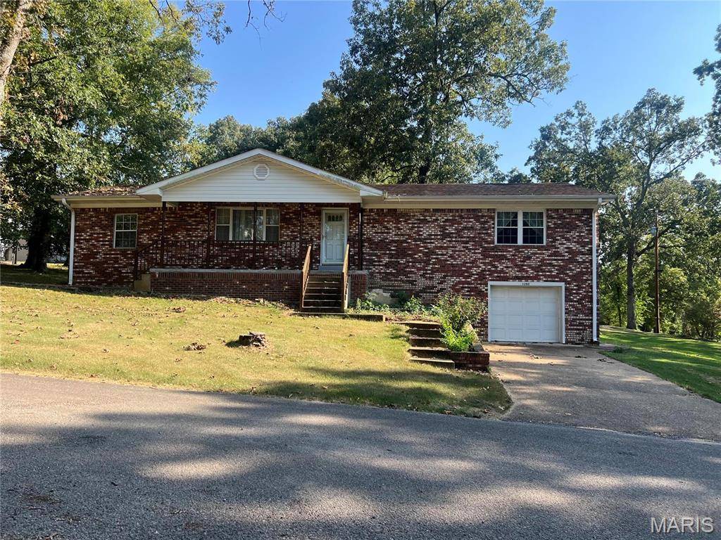 Doniphan, MO 63935,1202 Berry LN