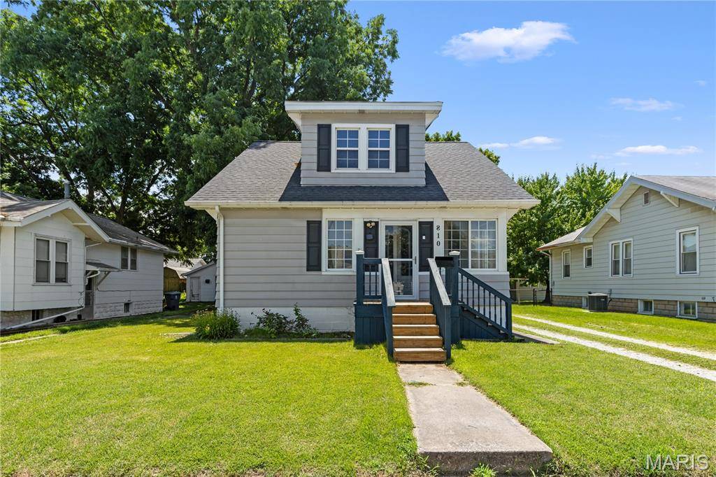 Wood River, IL 62095,810 E Penning AVE