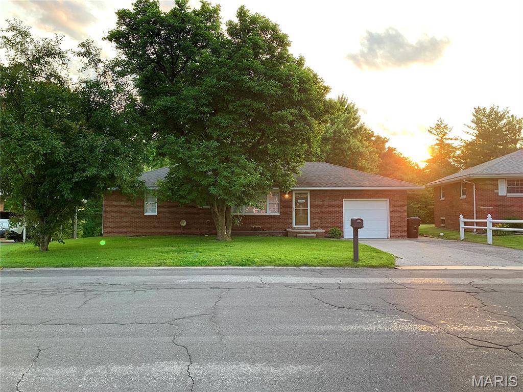 East Alton, IL 62024,481 Sullivan ST