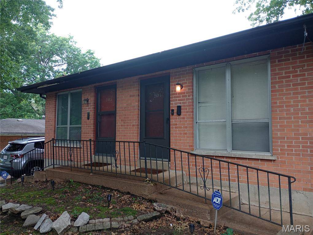 Ferguson, MO 63135,501 Carson RD