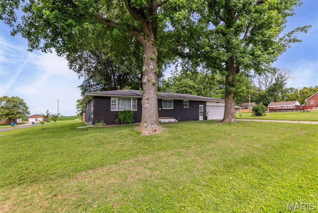 Marine, IL 62061,328 S Windmill ST