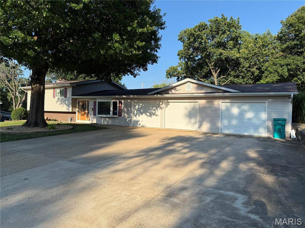 Owensville, MO 65066,212 Walnut ST N