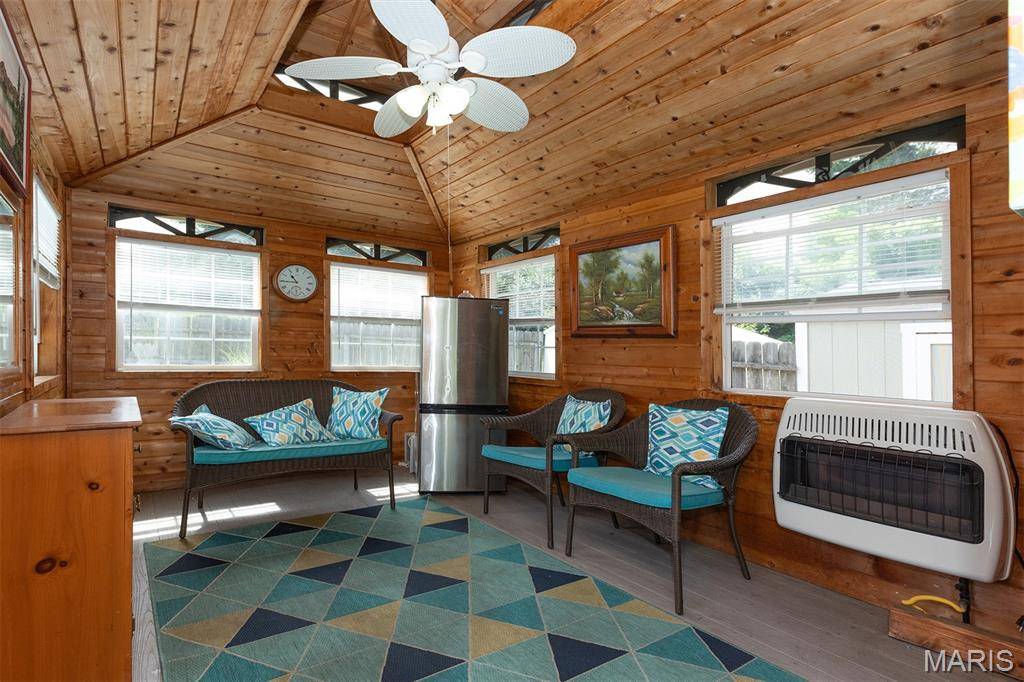 Creve Coeur, MO 63141,9836 Sundown SQ