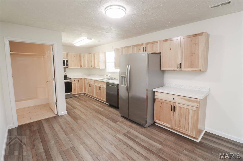 St Robert, MO 65584,16728 Hunters Ridge LN