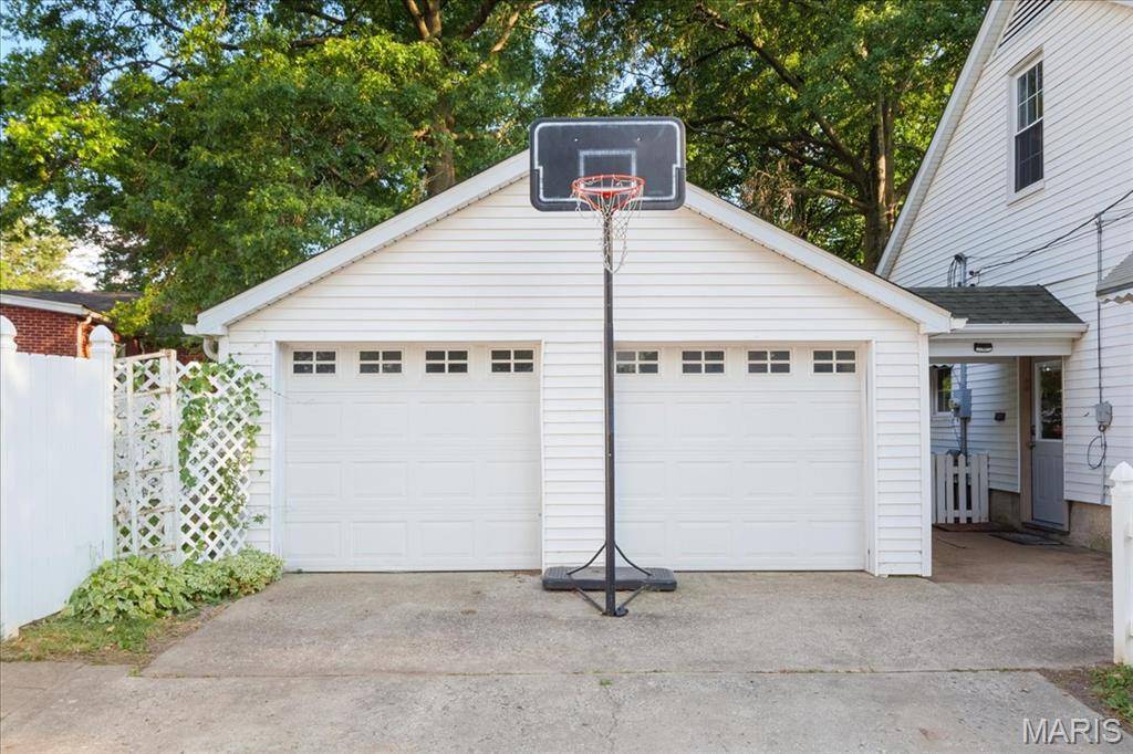 Belleville, IL 62226,16 S 30th ST
