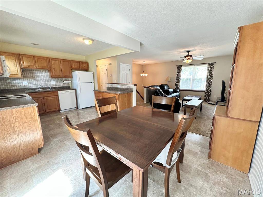 Warrenton, MO 63383,703 Pinckney ST