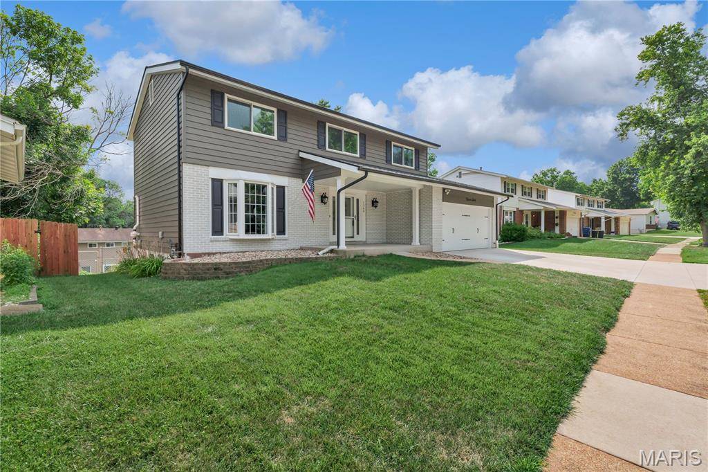 Fenton, MO 63026,1360 Green Elm DR