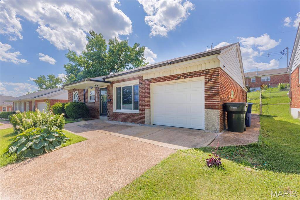 St Louis, MO 63116,7373 Marwinette AVE