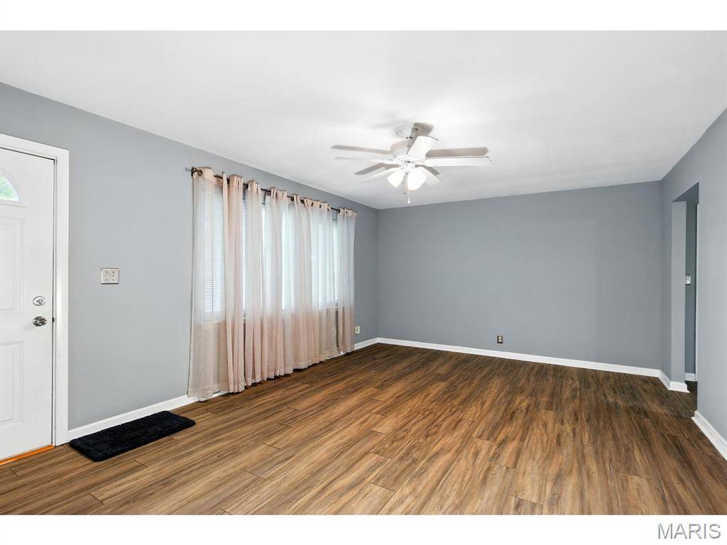 High Ridge, MO 63049,5249 Brinridge DR
