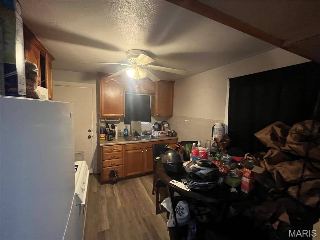 East Alton, IL 62024,821 Center ST