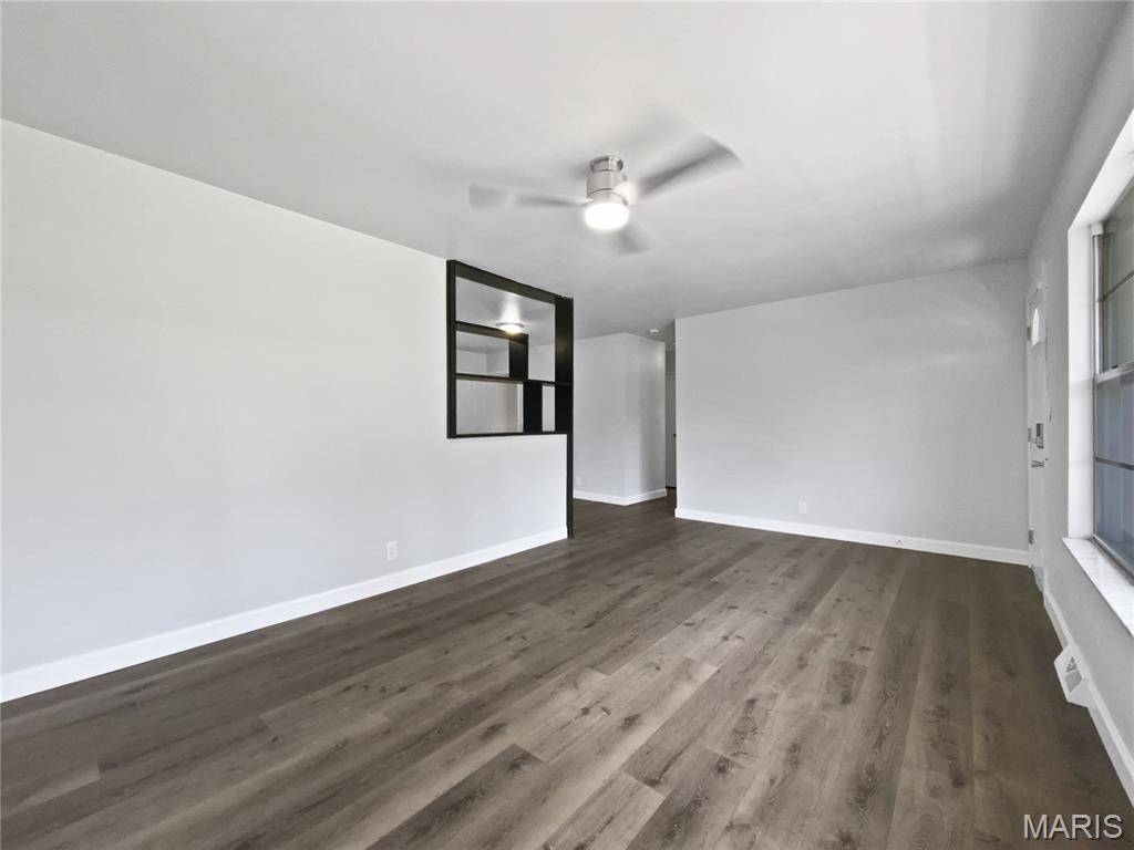 High Ridge, MO 63049,1829 Center DR