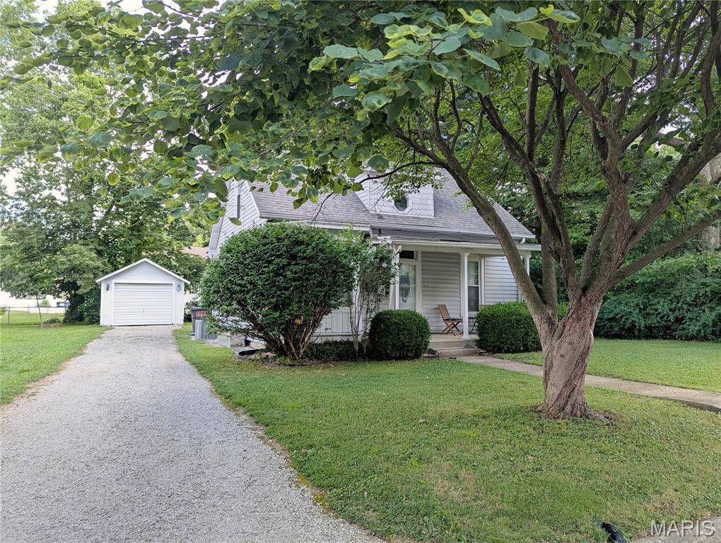 Greenville, IL 62246,515 E South AVE