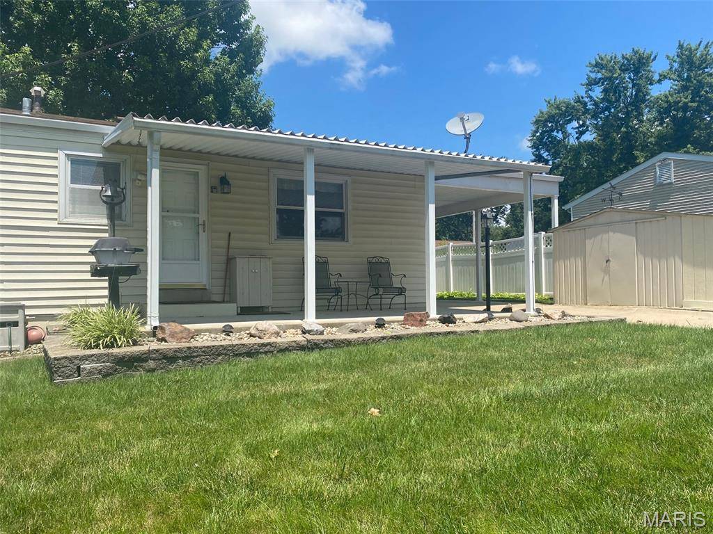 Hazelwood, MO 63042,4828 Plum Tree LN