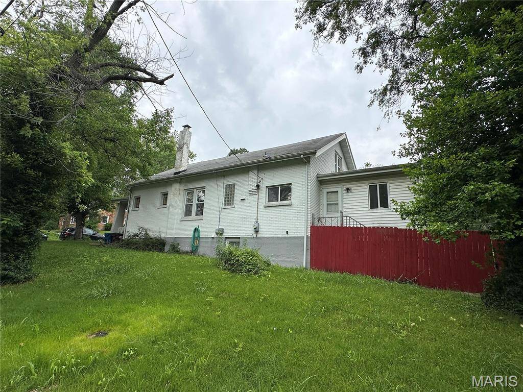 Ferguson, MO 63135,720 Tiffin AVE