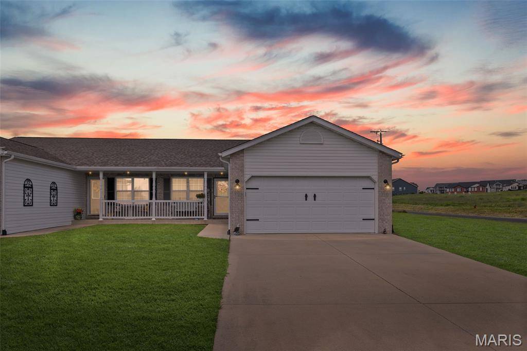 Highland, IL 62249,20 Chase WAY #B