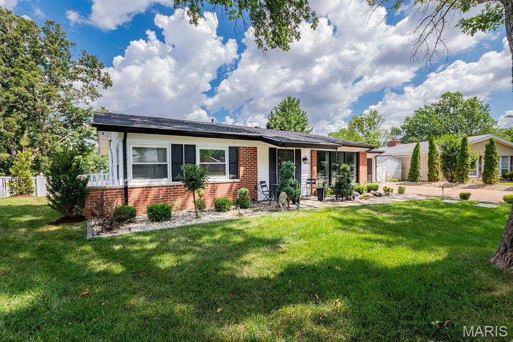 St Louis, MO 63125,739 Caspian LN