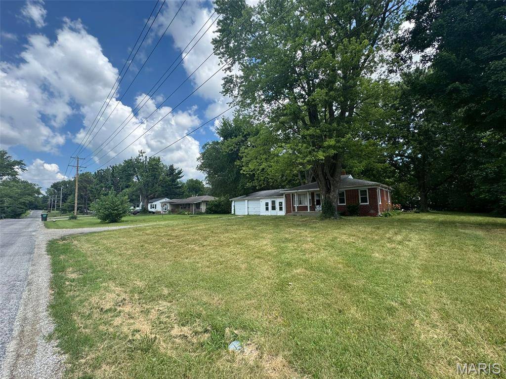 Caseyville, IL 62232,6 Maple DR