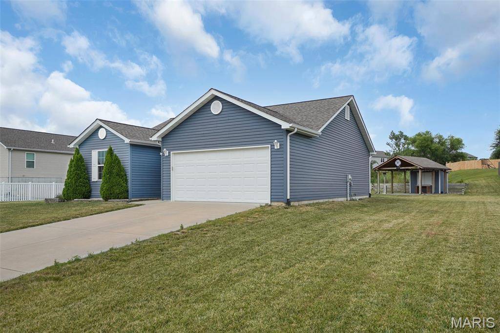 Winfield, MO 63389,120 Jamison Connor DR