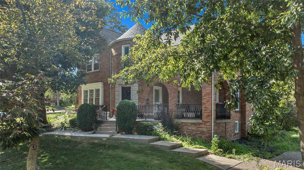 St Louis, MO 63121,7219 Canterbury DR