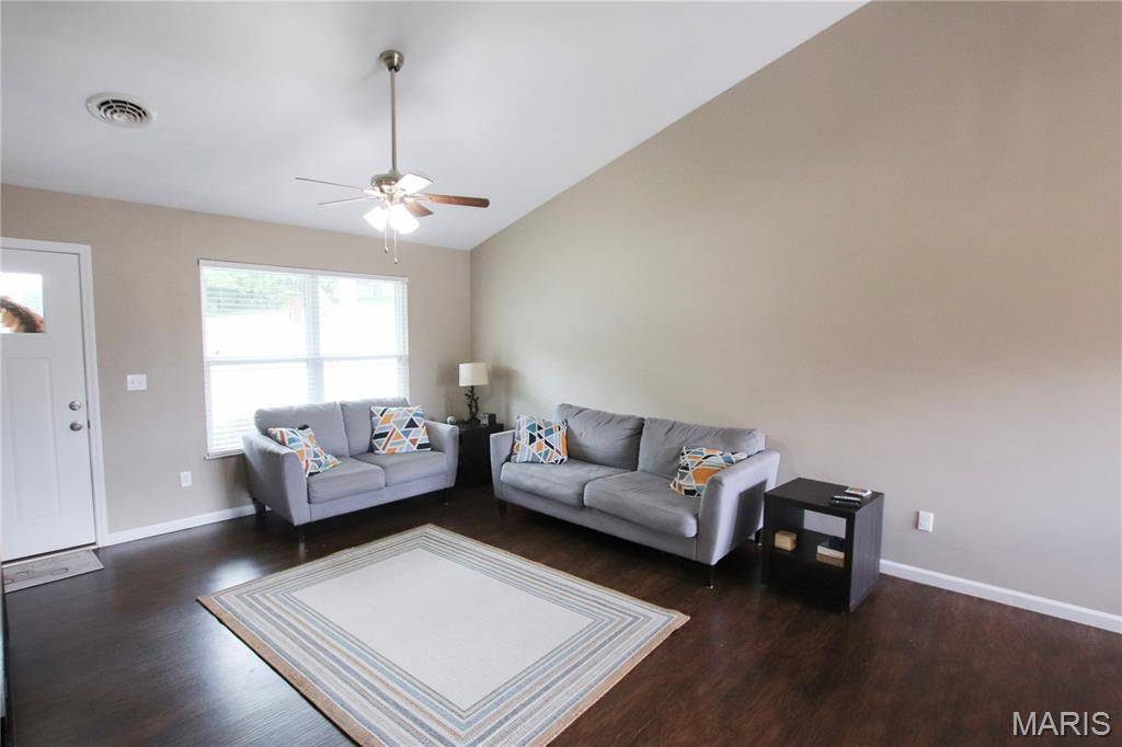 Sullivan, MO 63080,1022 Pond ST