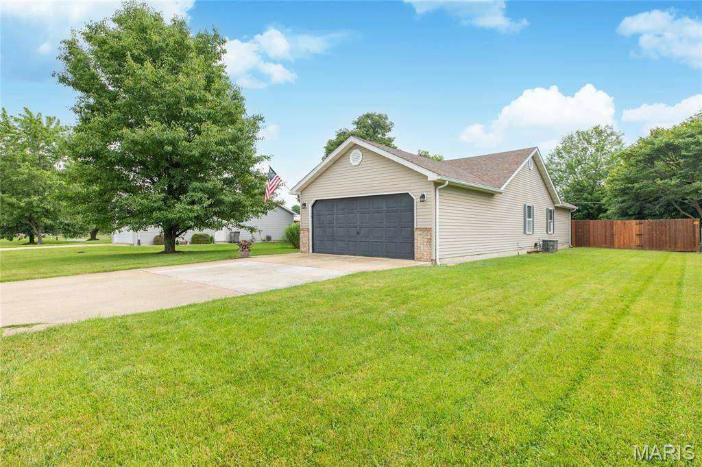 Brighton, IL 62012,405 Burlington