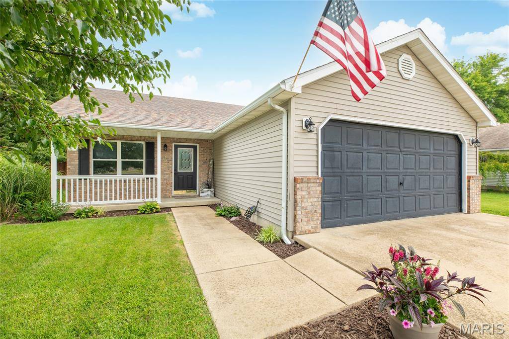 Brighton, IL 62012,405 Burlington