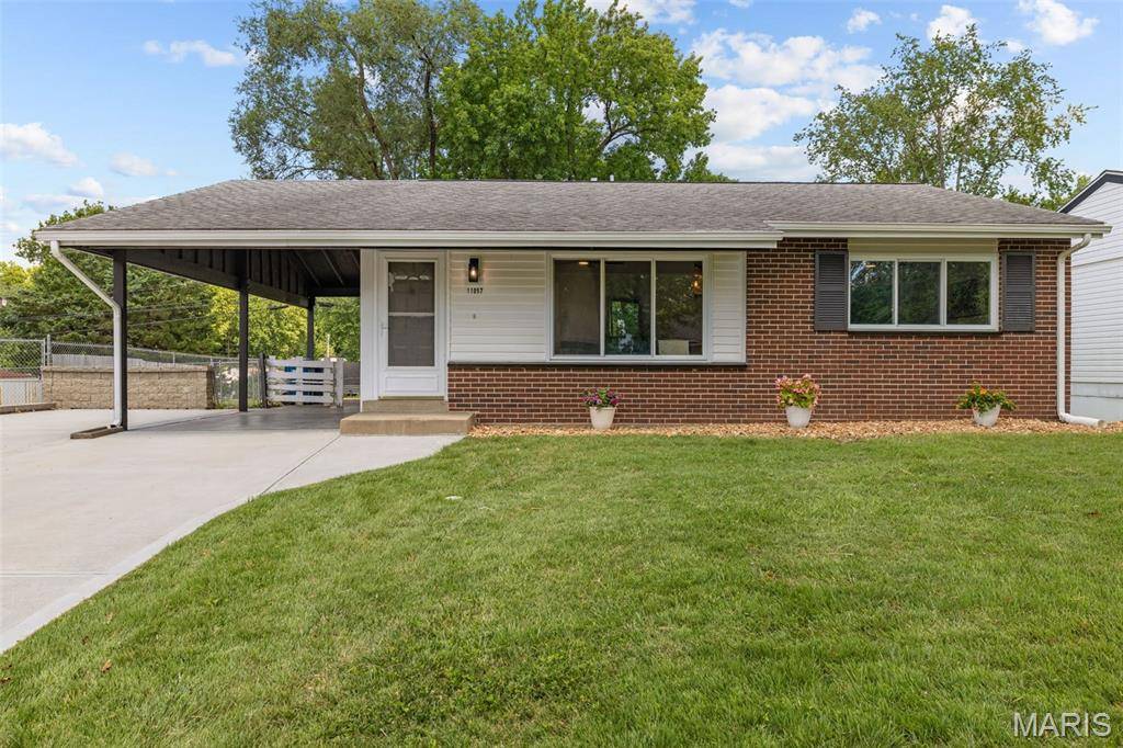 Maryland Heights, MO 63043,11057 Galaxy DR