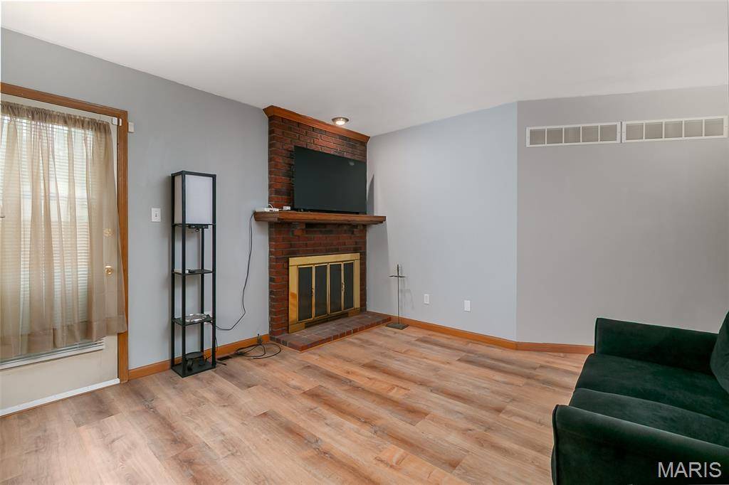 Bellefontaine Nghbrs, MO 63137,936 Amaral CIR