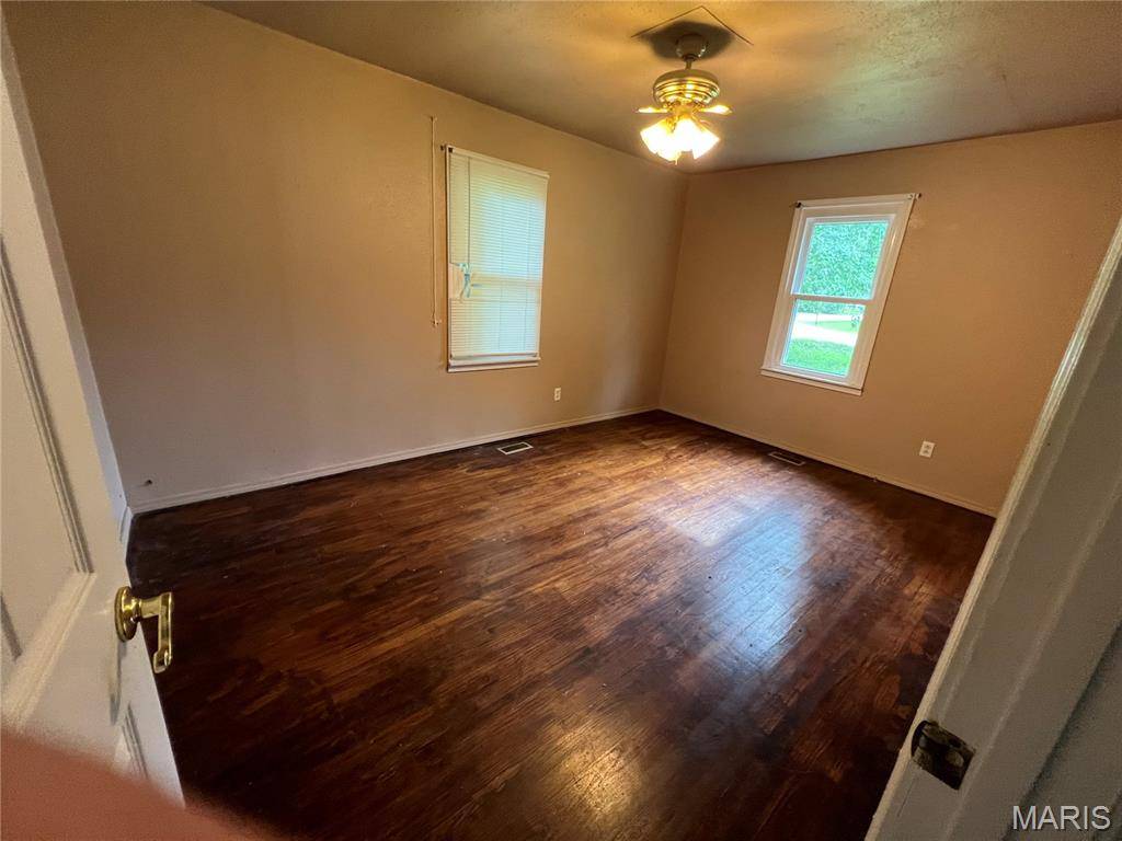 Rombauer, MO 63901,173 Erb Street