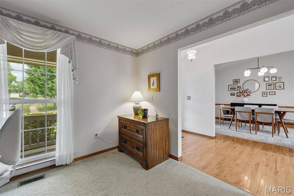St Louis, MO 63123,10358 Jade Forest DR