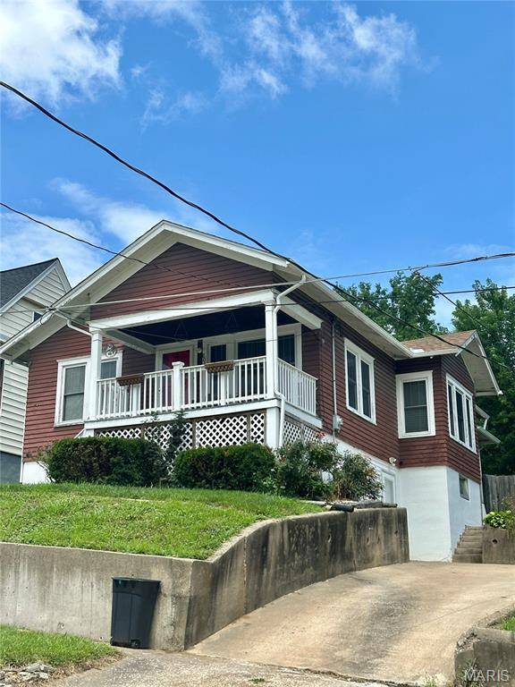 Hannibal, MO 63401,806 Pleasant ST