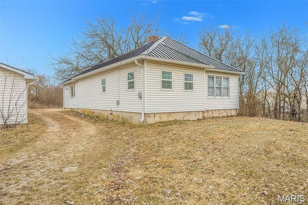 Lebanon, MO 65536,1311 Beck LN