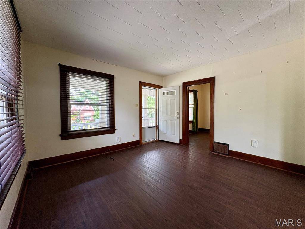 Cape Girardeau, MO 63703,429 S West End BLVD