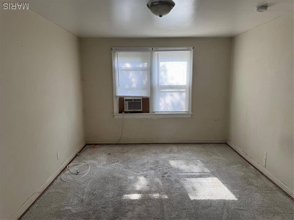 Ferguson, MO 63135,213 Henquin DR