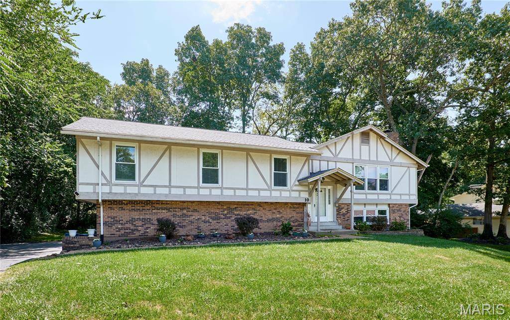 Manchester, MO 63011,10 Glenworth Glenworth CT