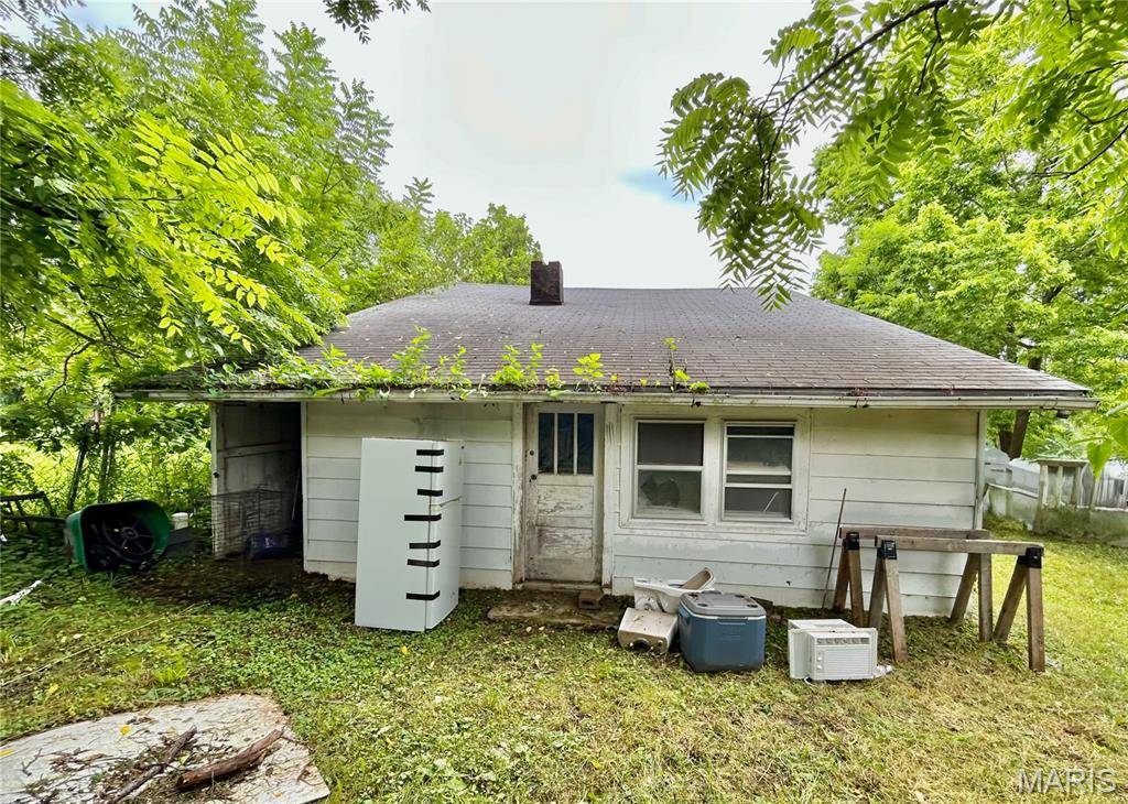 Salem, MO 65560,705 E 4th ST